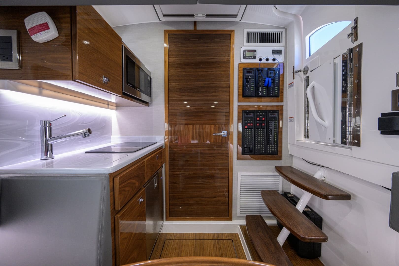 Valhalla 46 - Cabin Entrance