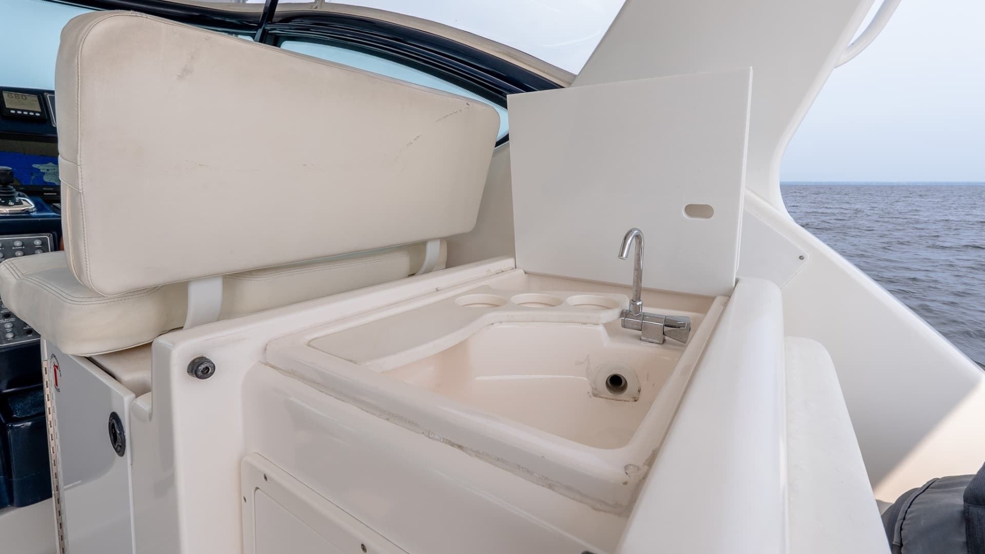 2004 Tiara Yachts 3800 Open