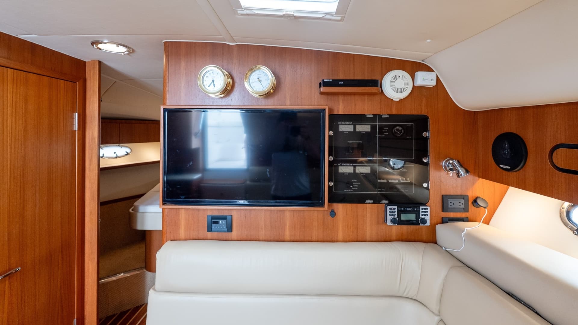 2004 Tiara Yachts 3800 Open