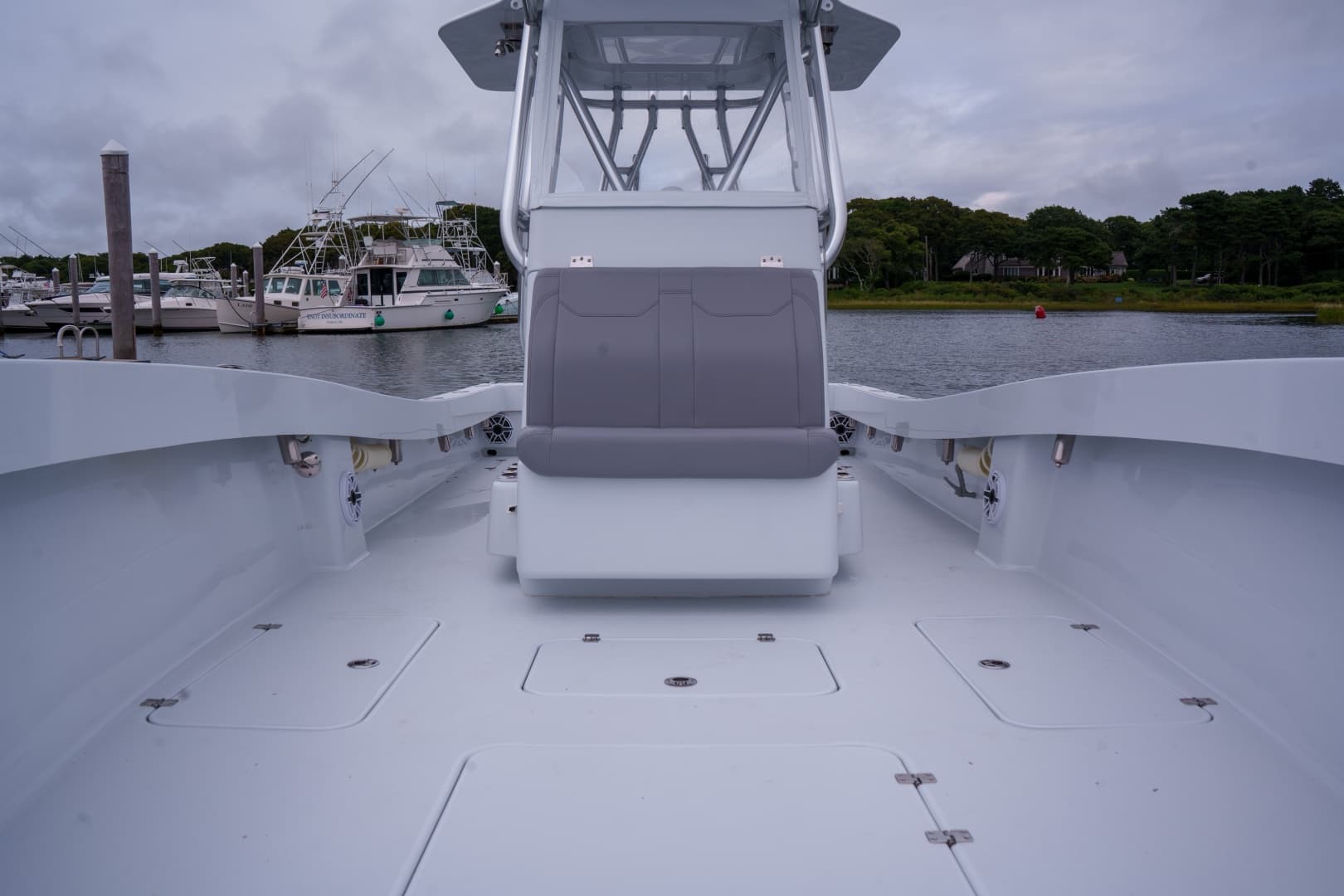 2026 Conch 33