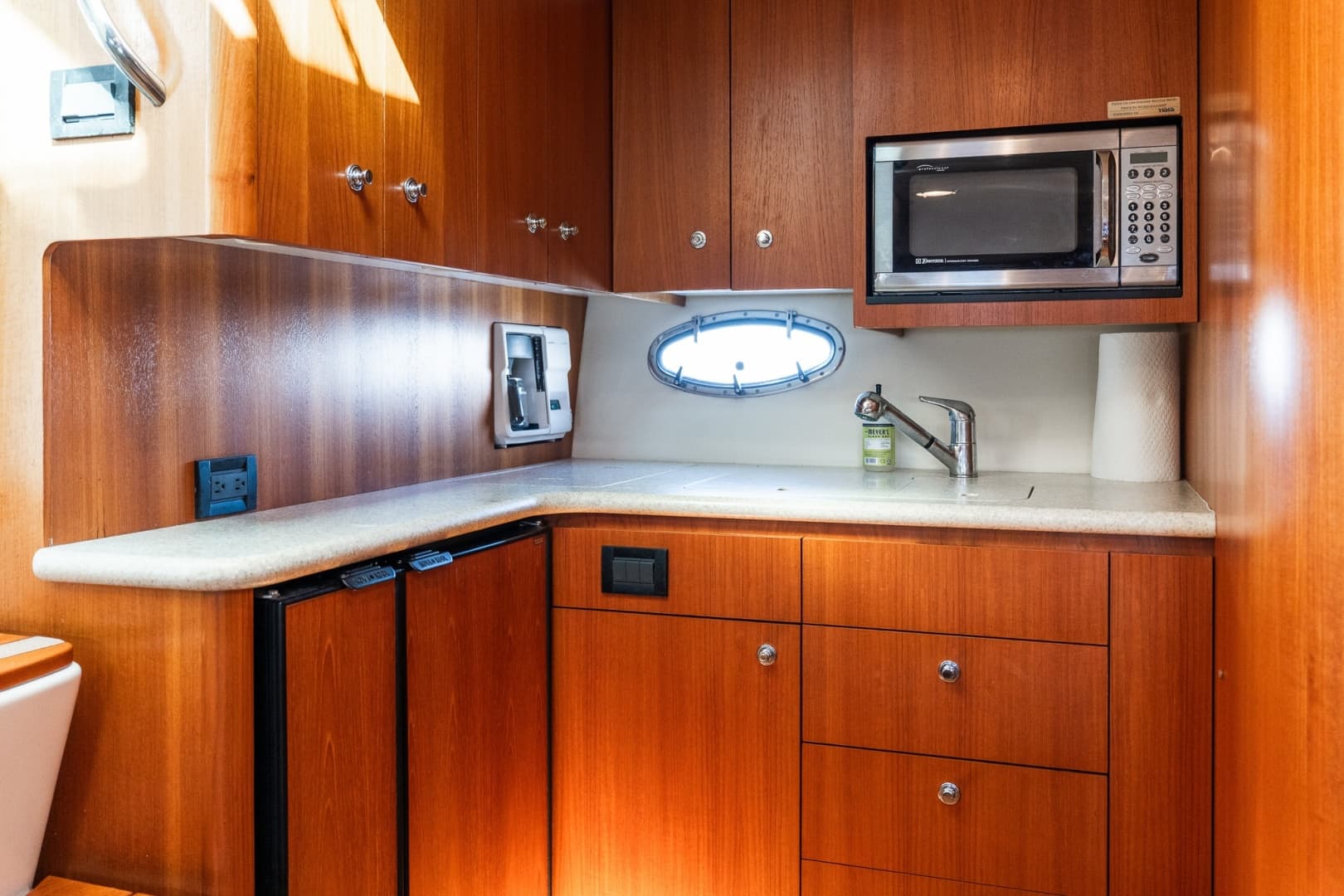 2003 Tiara Yachts 3800 Open