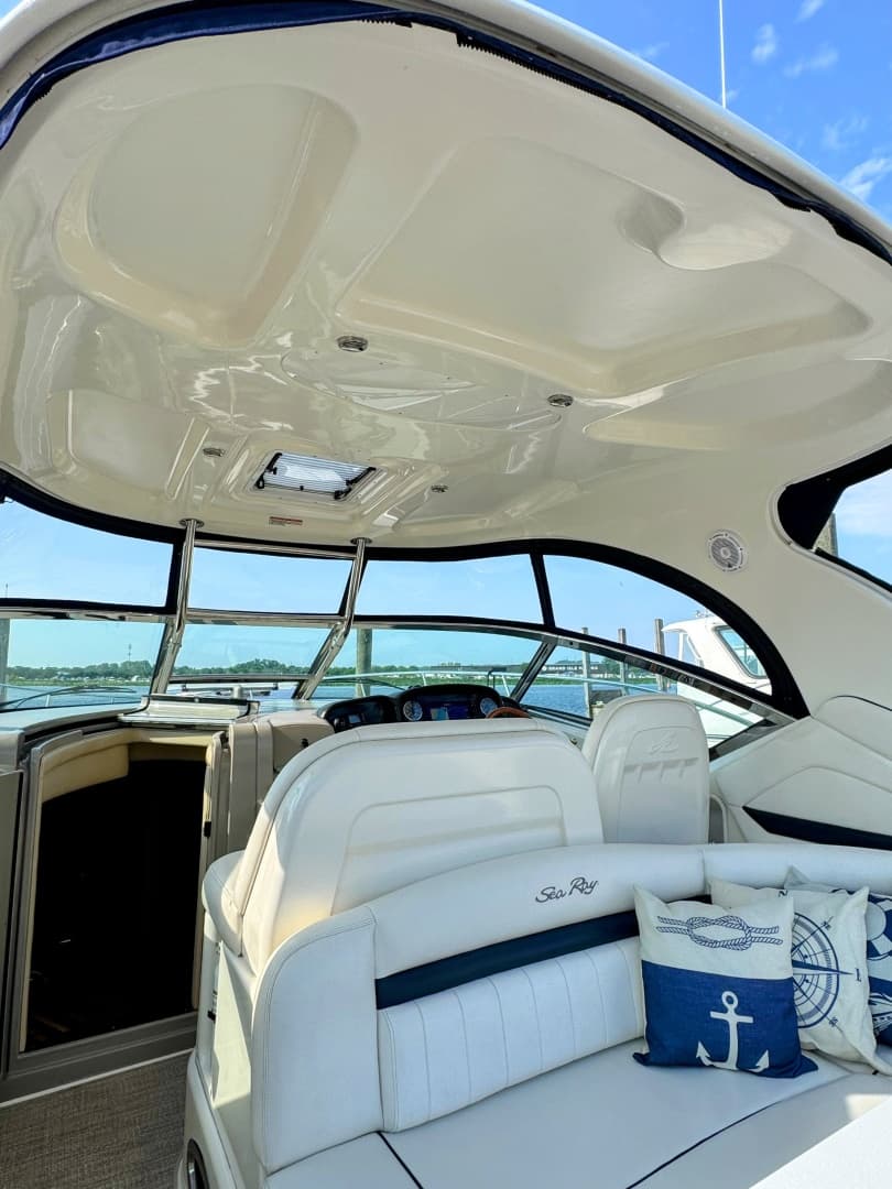 2005 Sea Ray 390 Sundancer