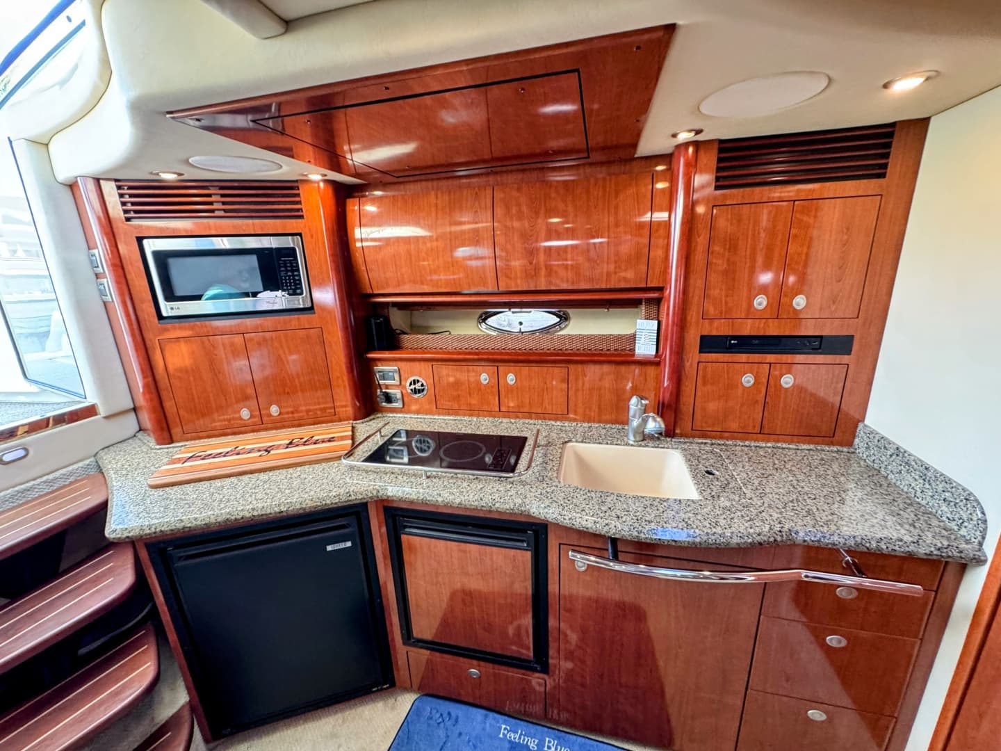 2005 Sea Ray 390 Sundancer