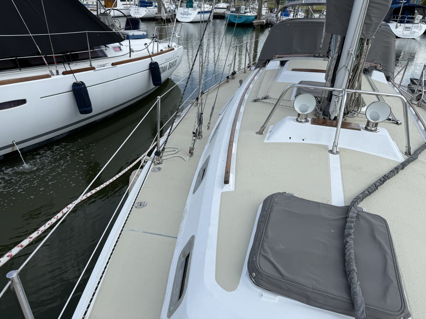 Ericson 381