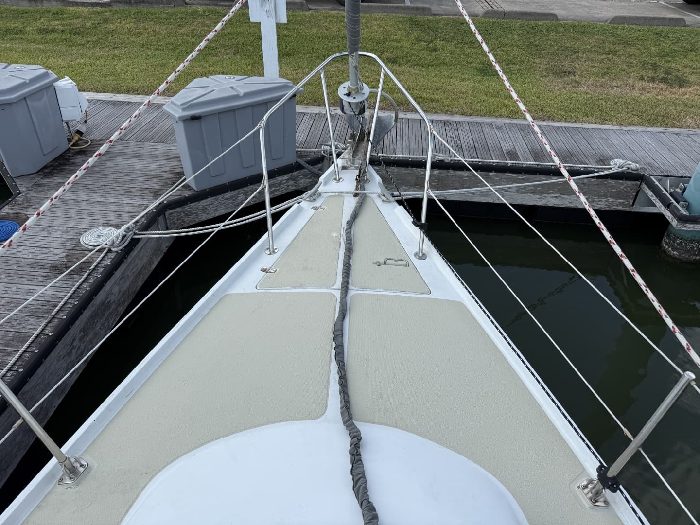 Ericson 381