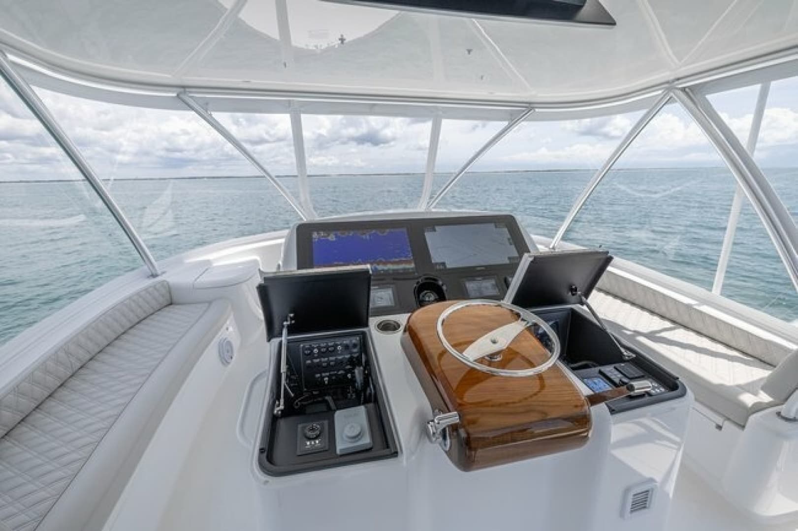 2025 Viking 58 Convertible
