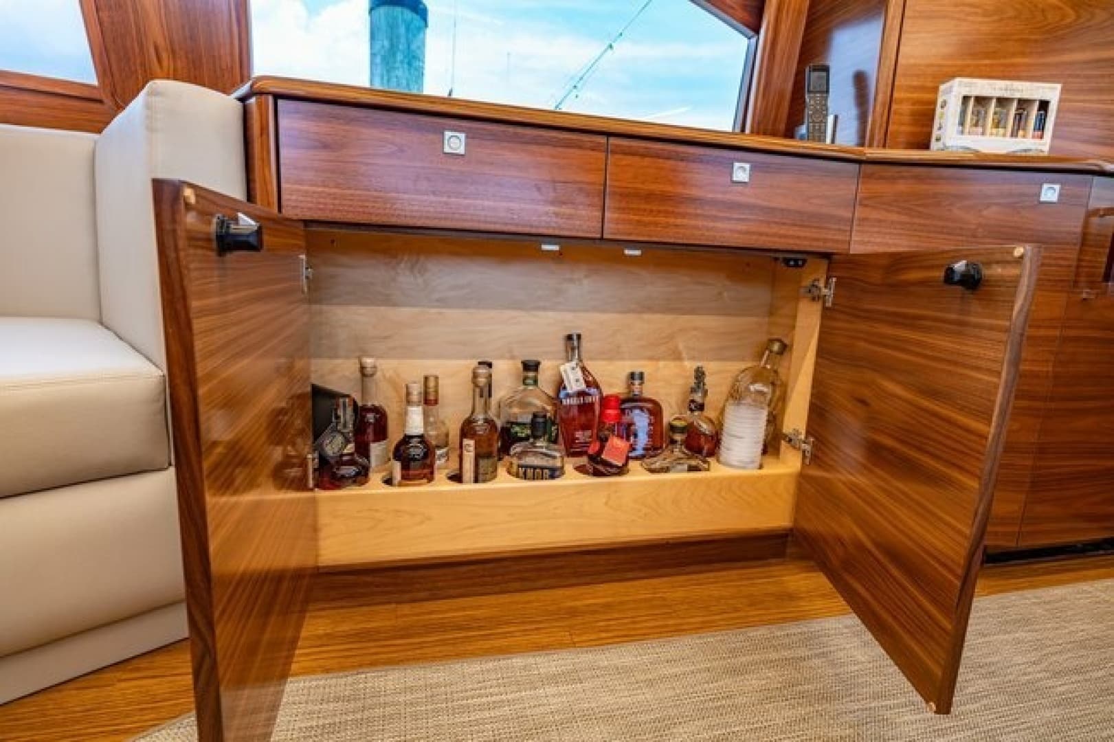 2025 Viking 58 Convertible