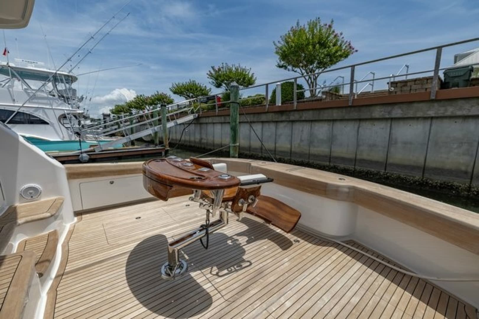 2025 Viking 58 Convertible
