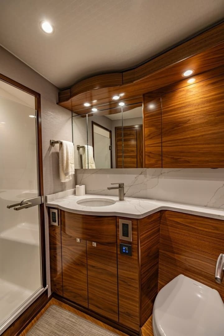 2025 Viking 58 Convertible