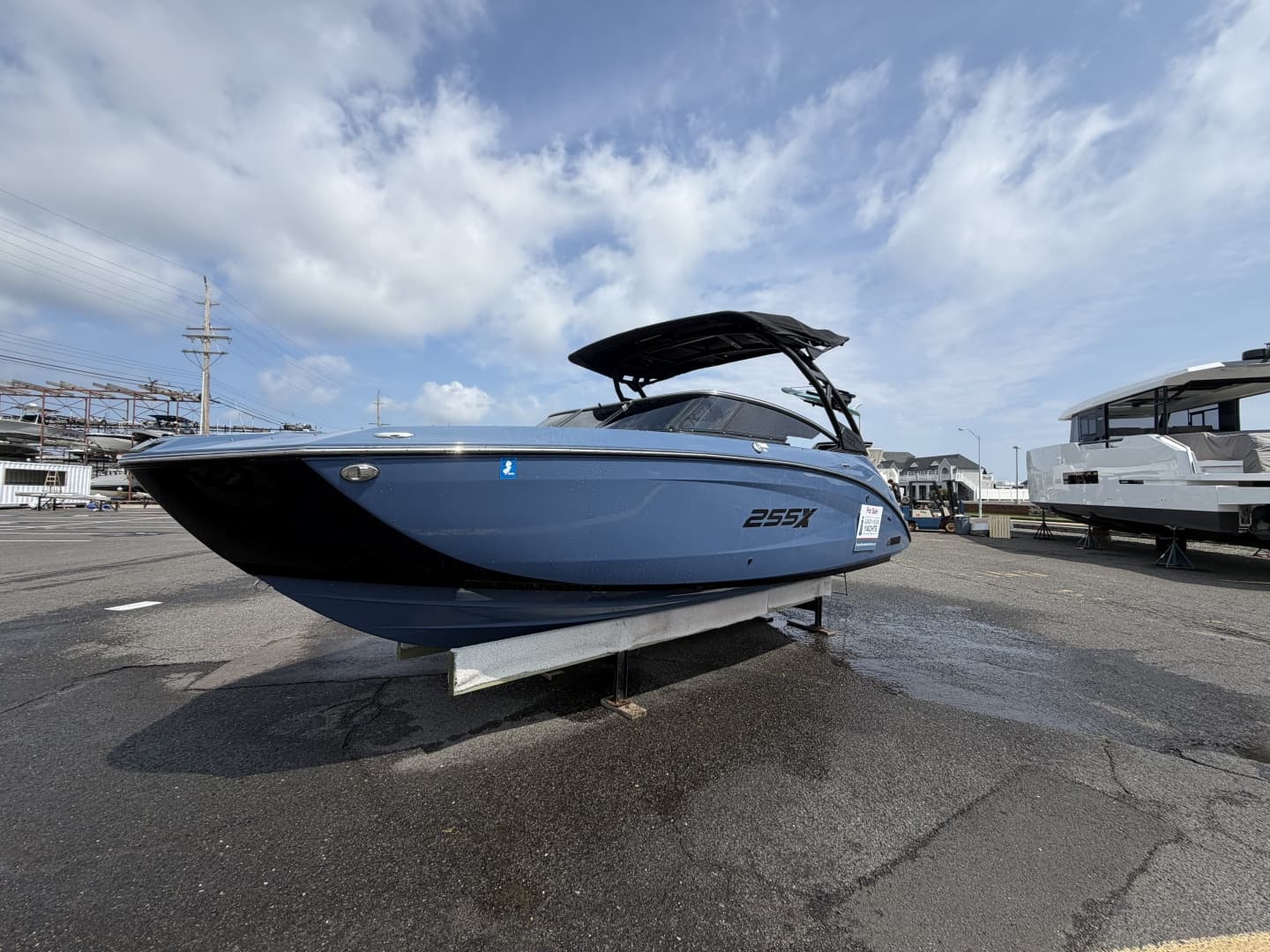 2023 Yamaha Boats 255XD