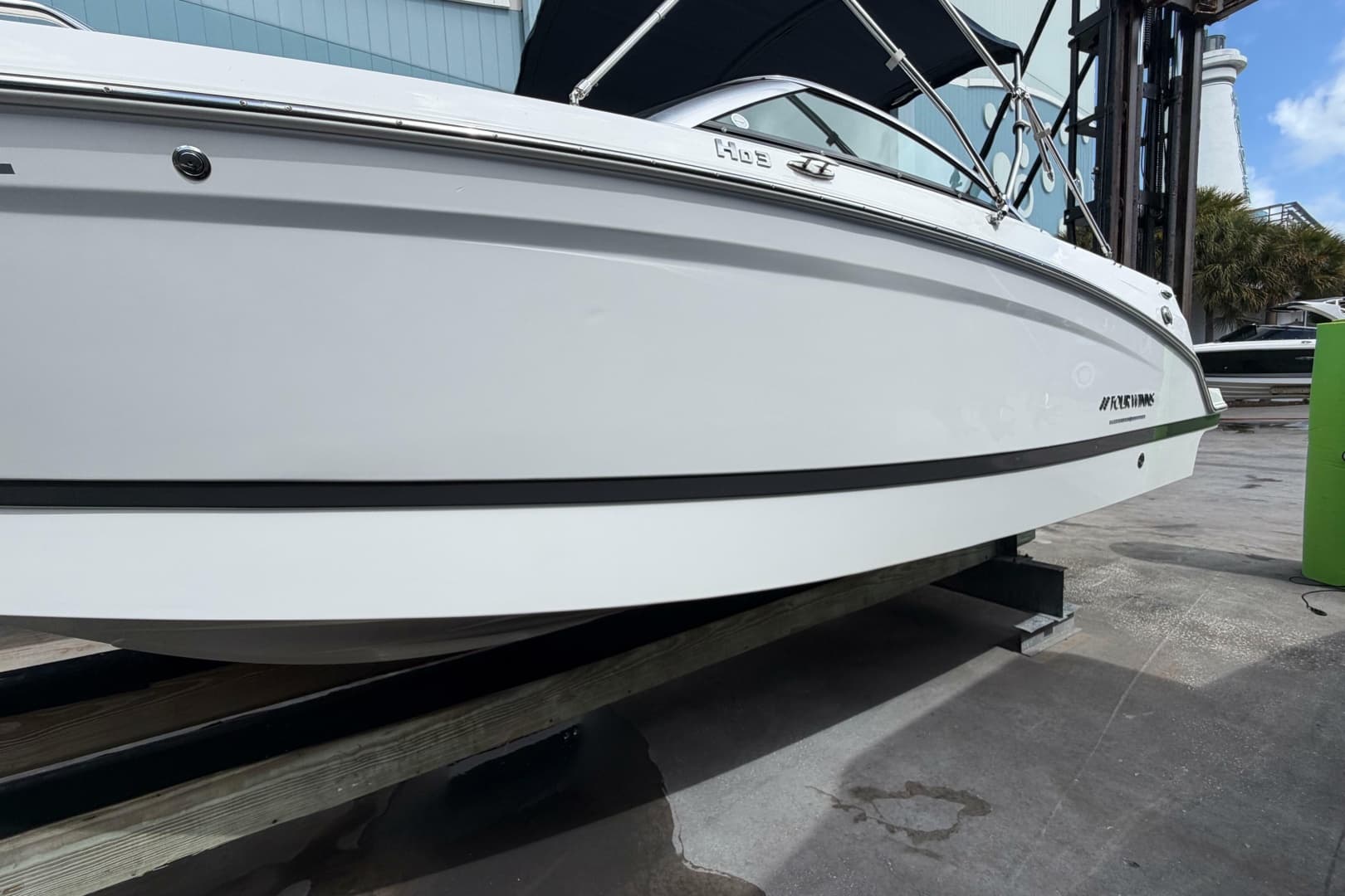 2021 Four Winns HD3