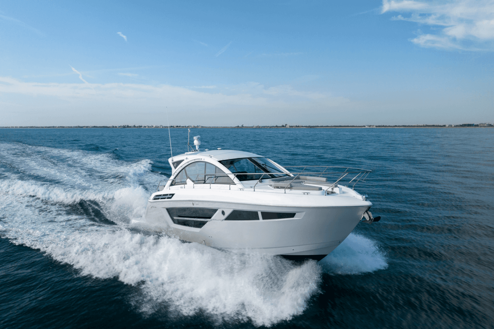 2024 Cruisers Yachts 50 Cantius