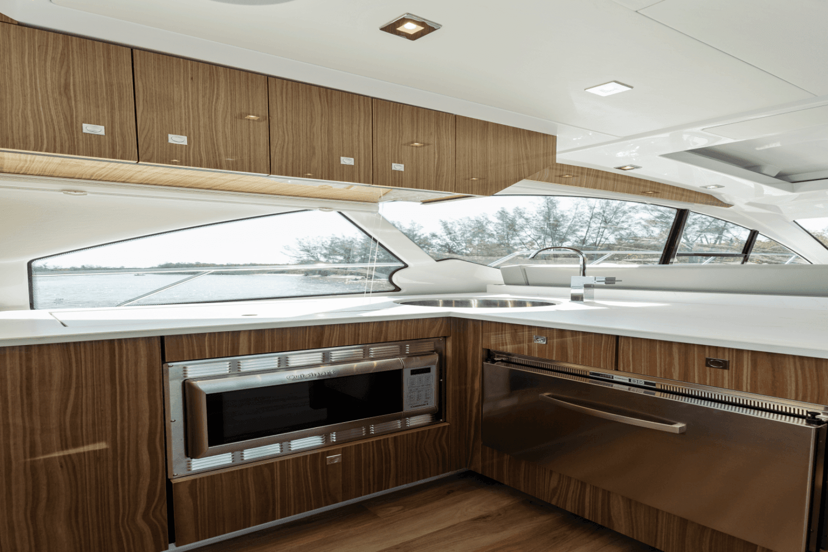 2024 Cruisers Yachts 50 Cantius