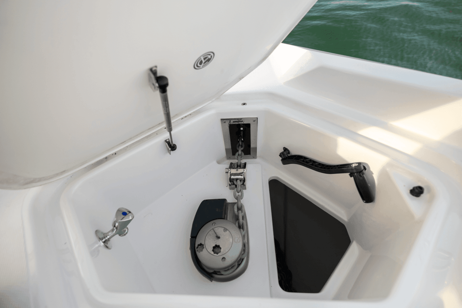 2024 Cruisers Yachts 50 Cantius