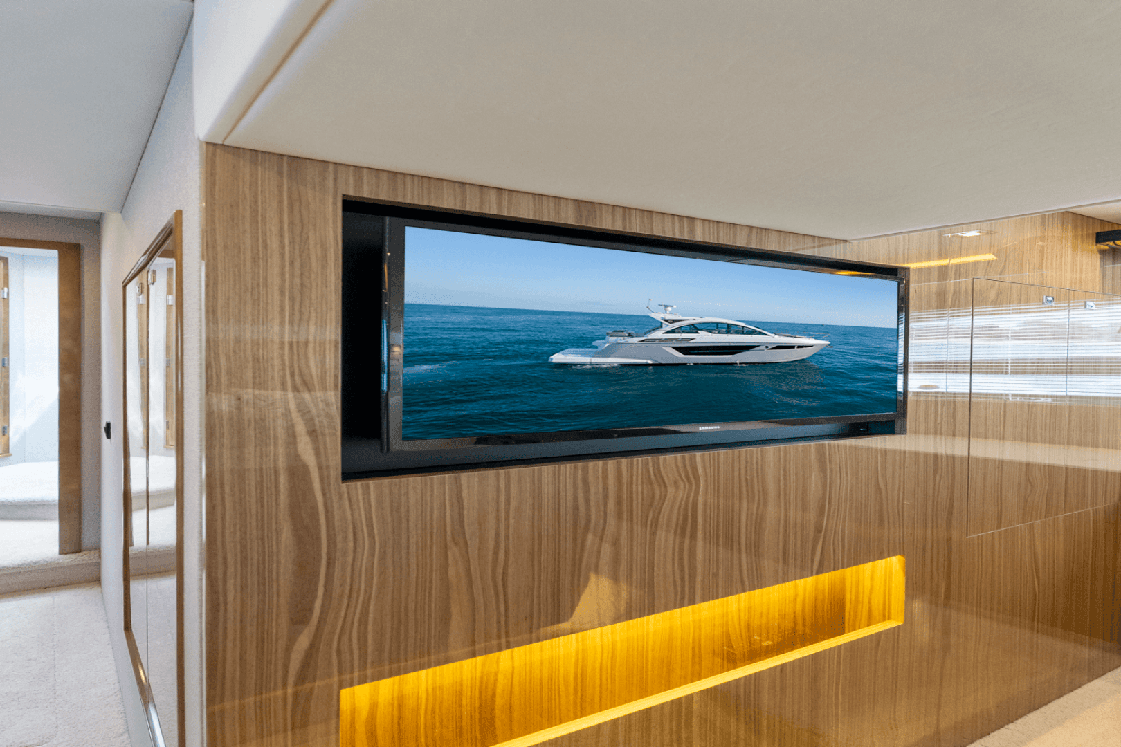 2024 Cruisers Yachts 50 Cantius