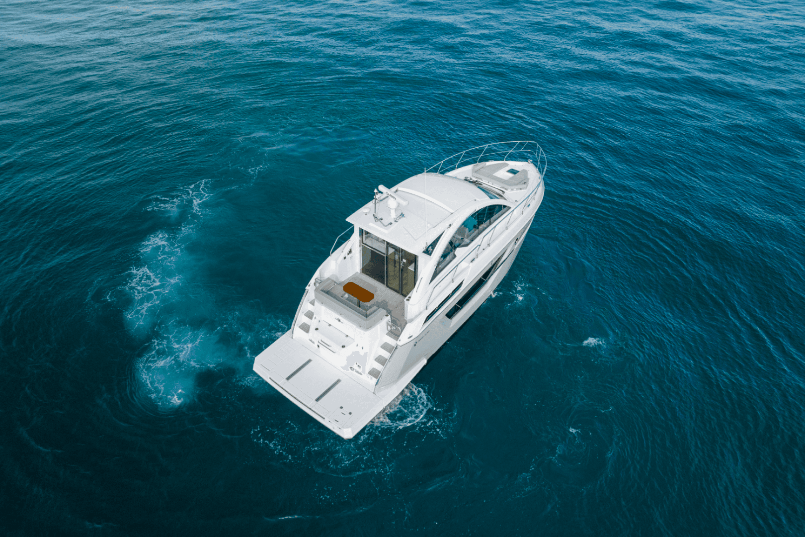 2024 Cruisers Yachts 50 Cantius