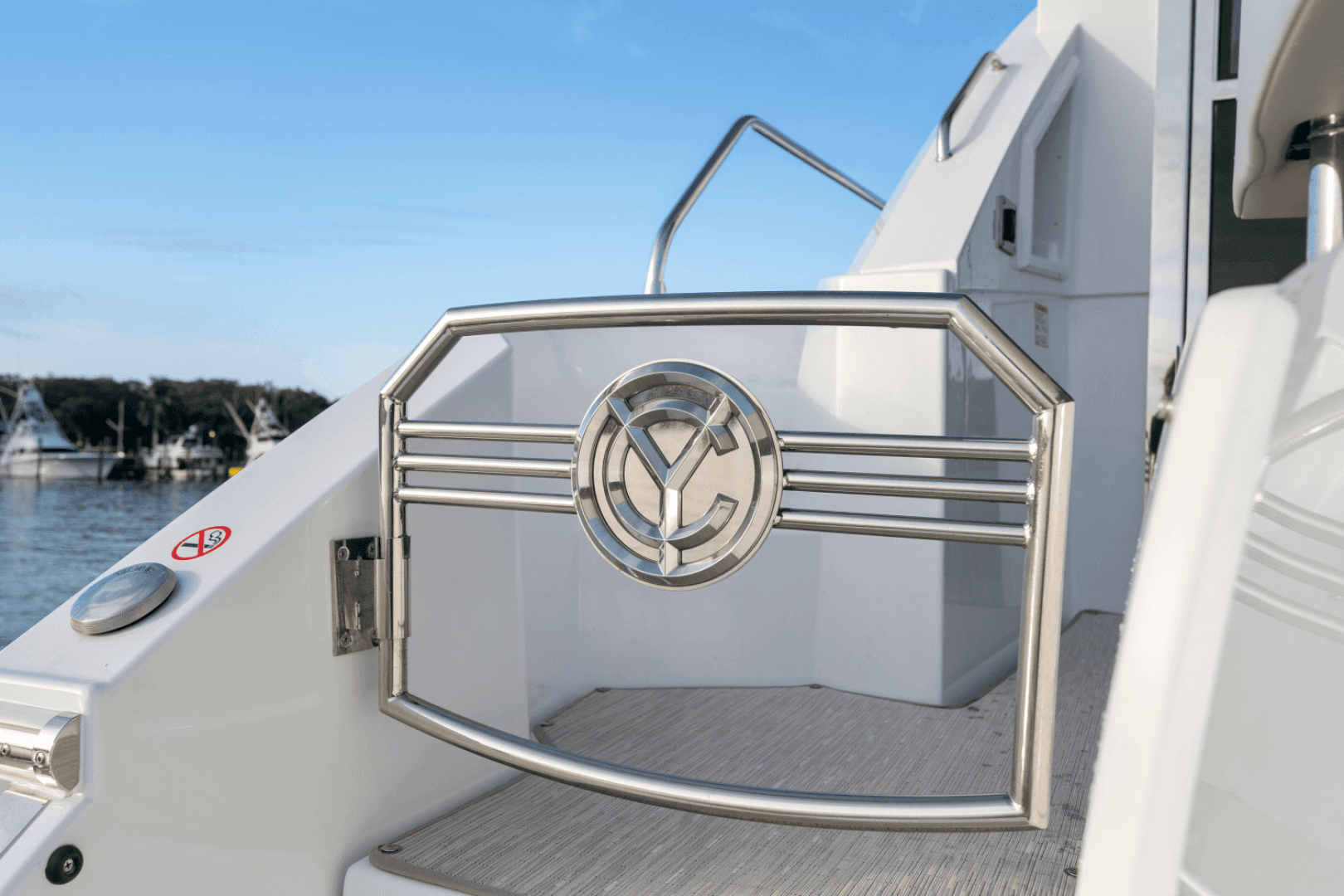 2024 Cruisers Yachts 50 Cantius