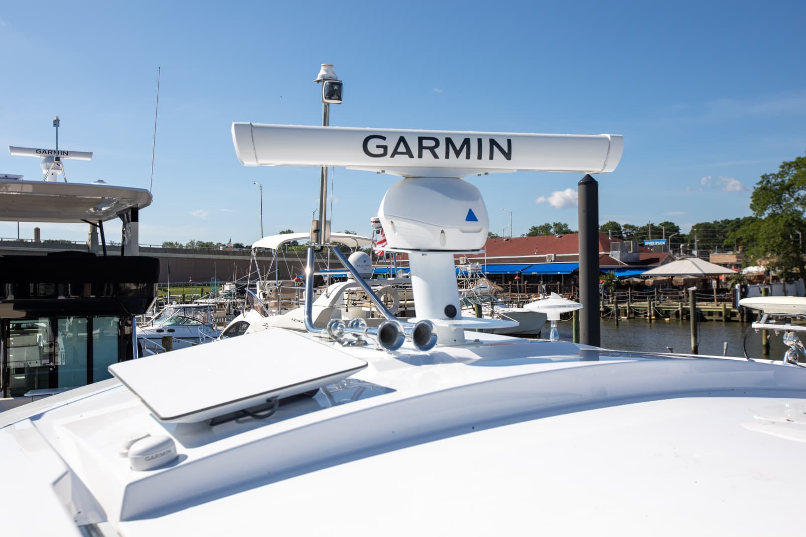 2024 Cruisers Yachts 50 Cantius