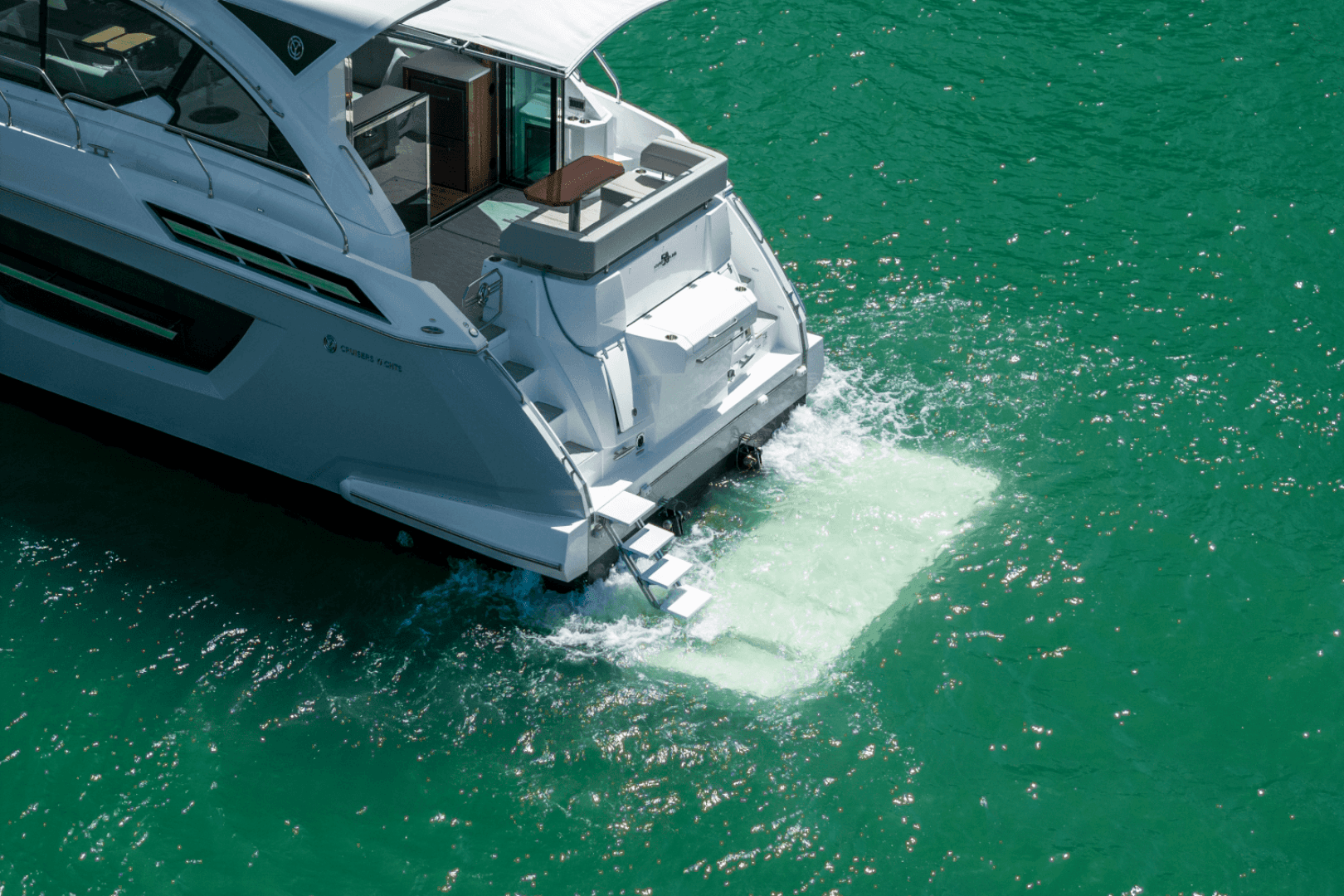 2024 Cruisers Yachts 50 Cantius