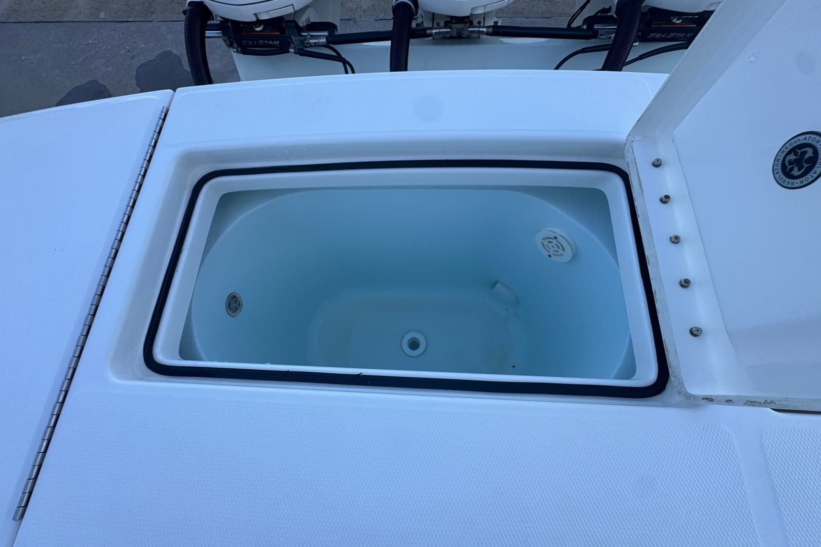 2016 Regulator 34