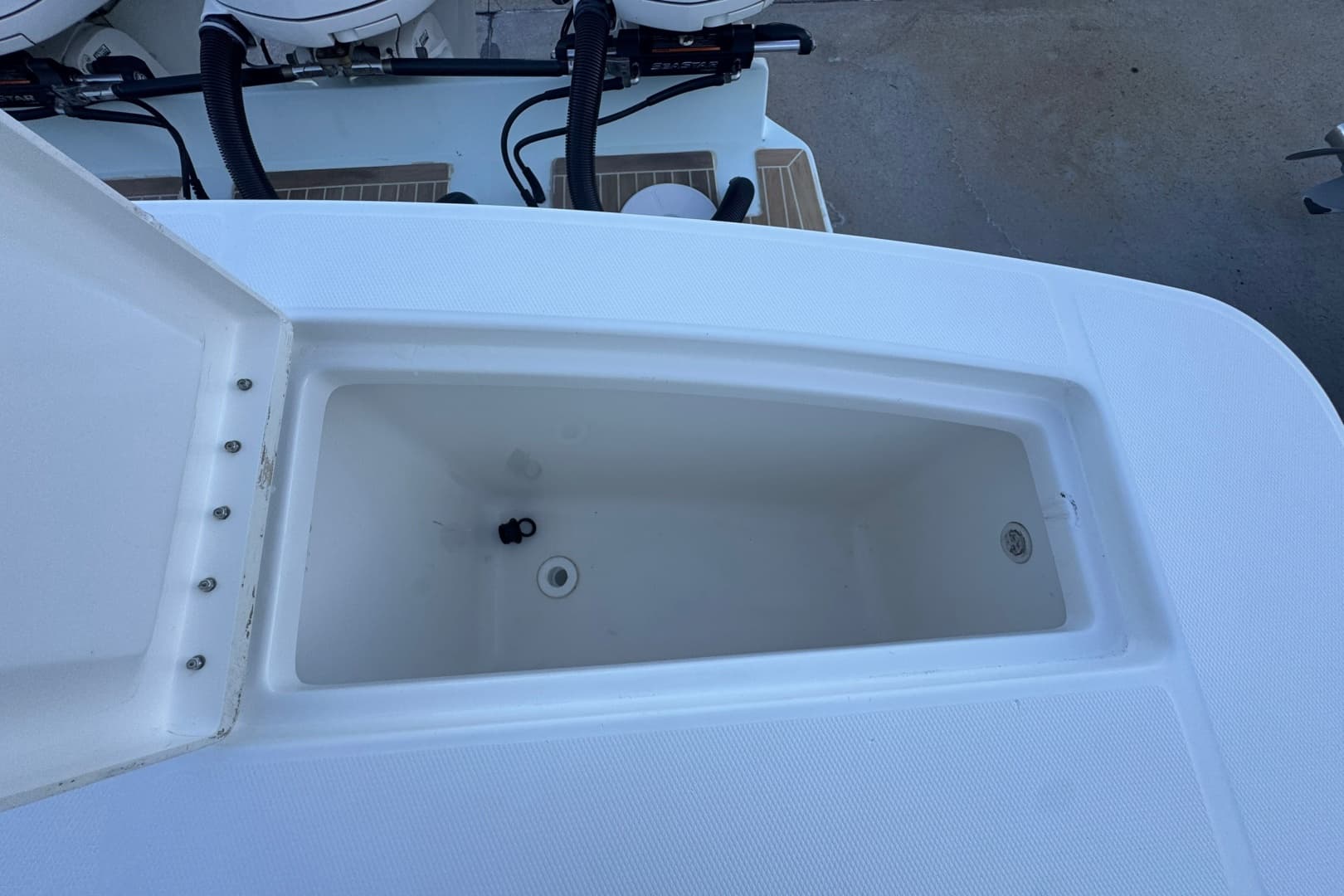 2016 Regulator 34