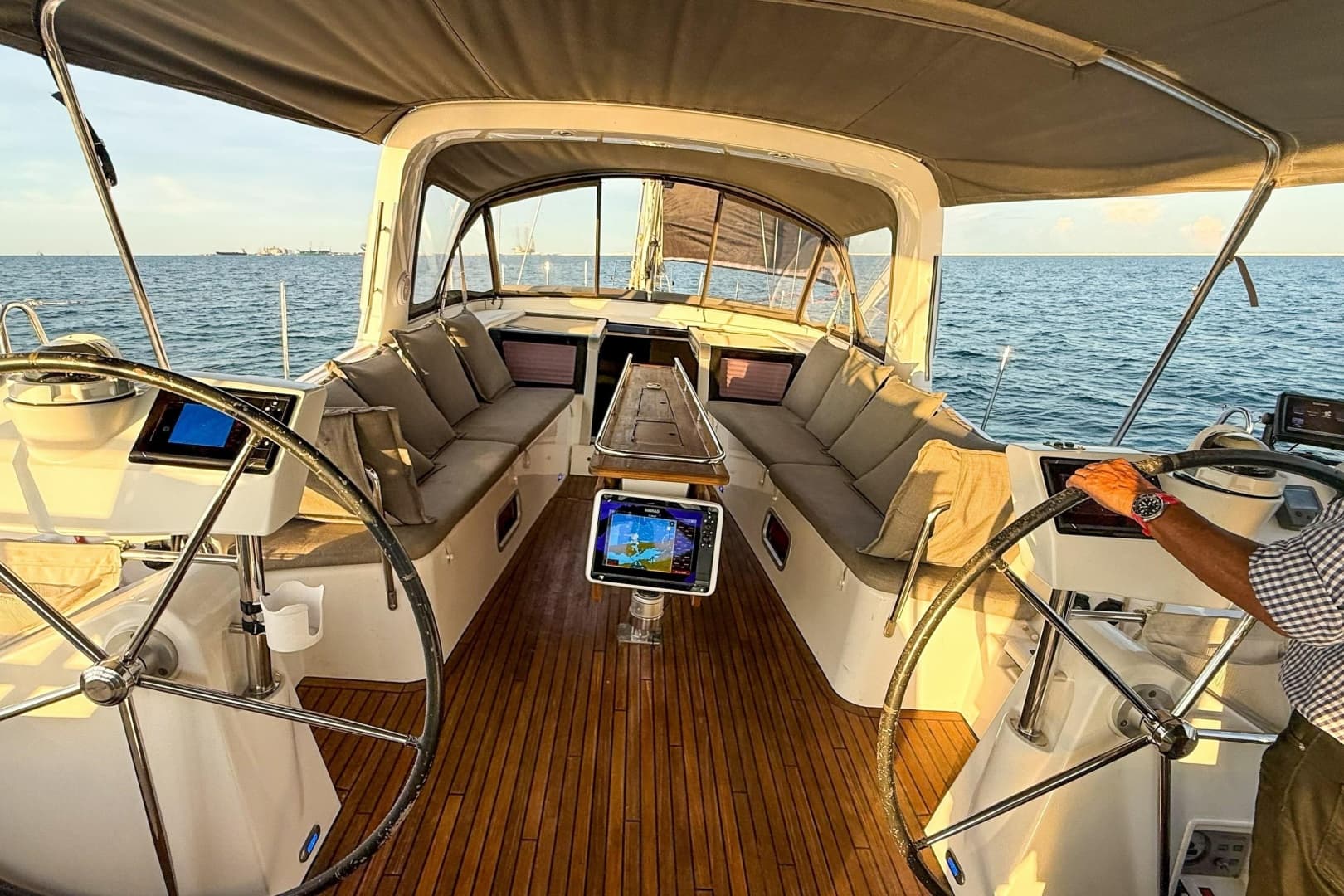 2013 Beneteau Oceanis 58