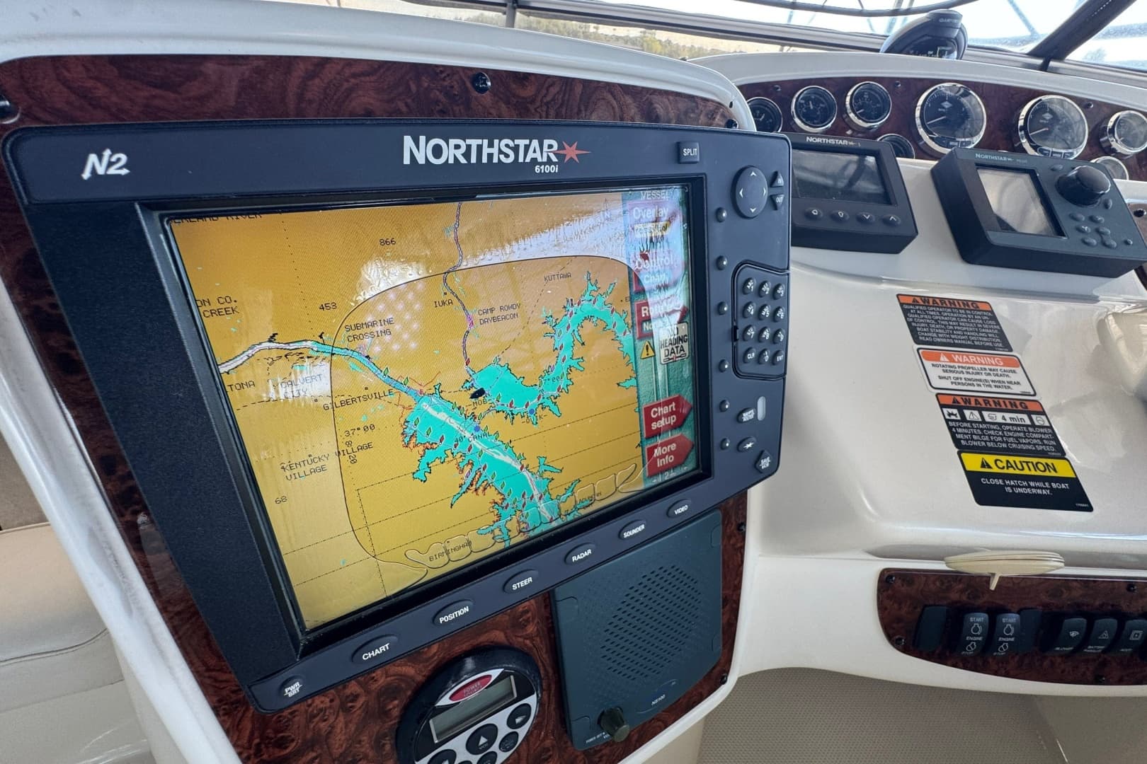 2008 Meridian 411 Sedan
