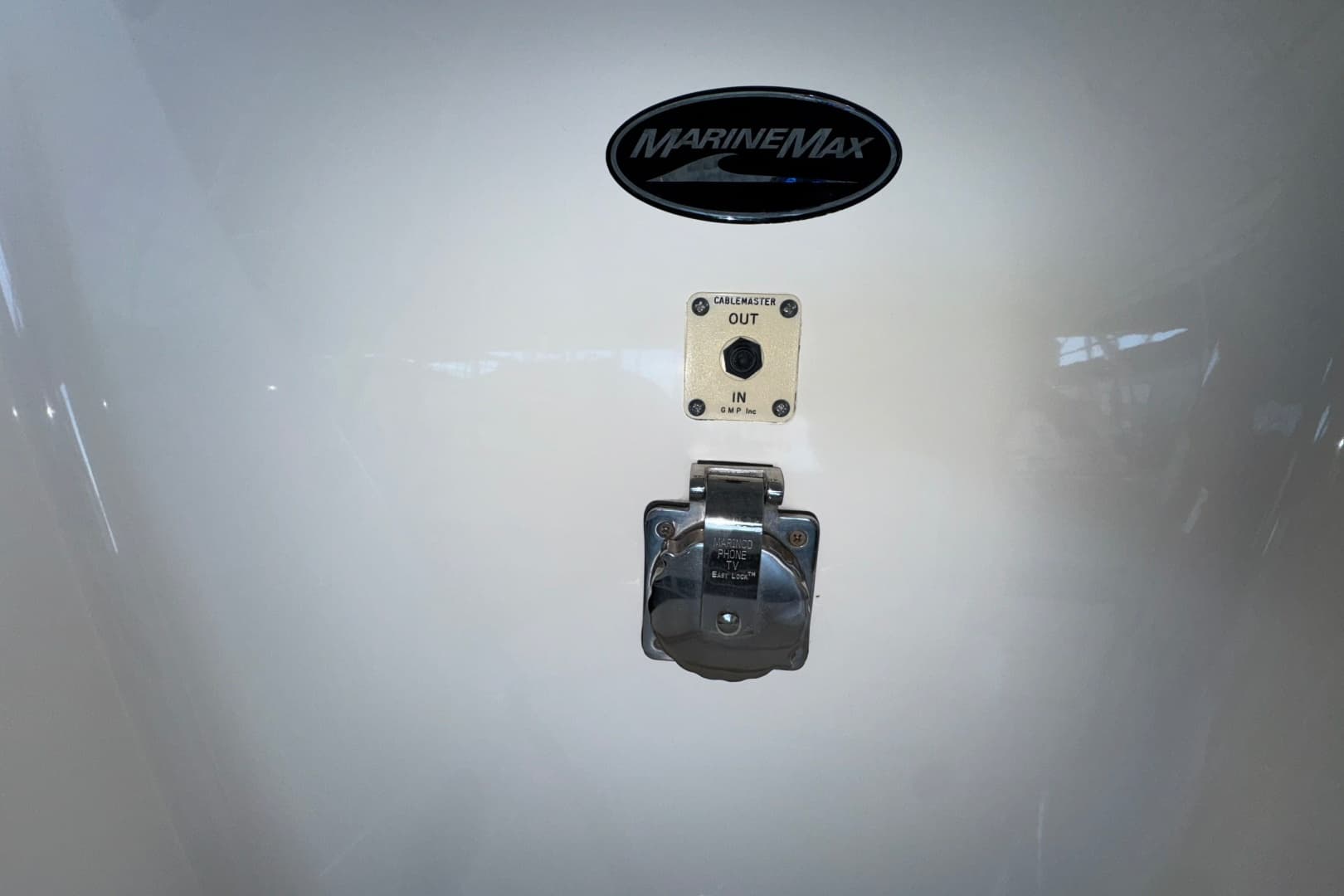 2008 Meridian 411 Sedan