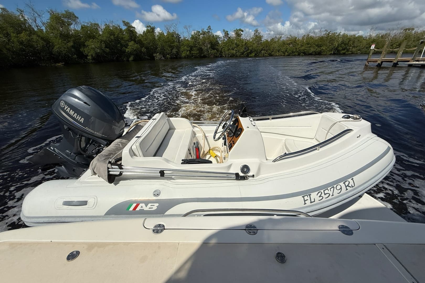 2005 Sea Ray 500 Sedan Bridge
