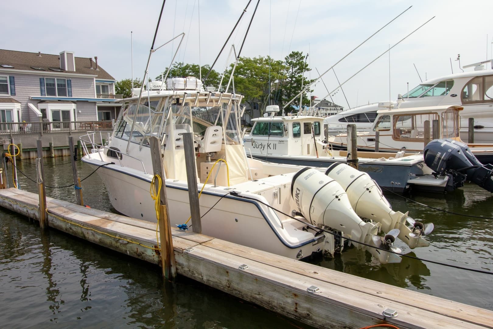 2004 Grady-White Marlin 300