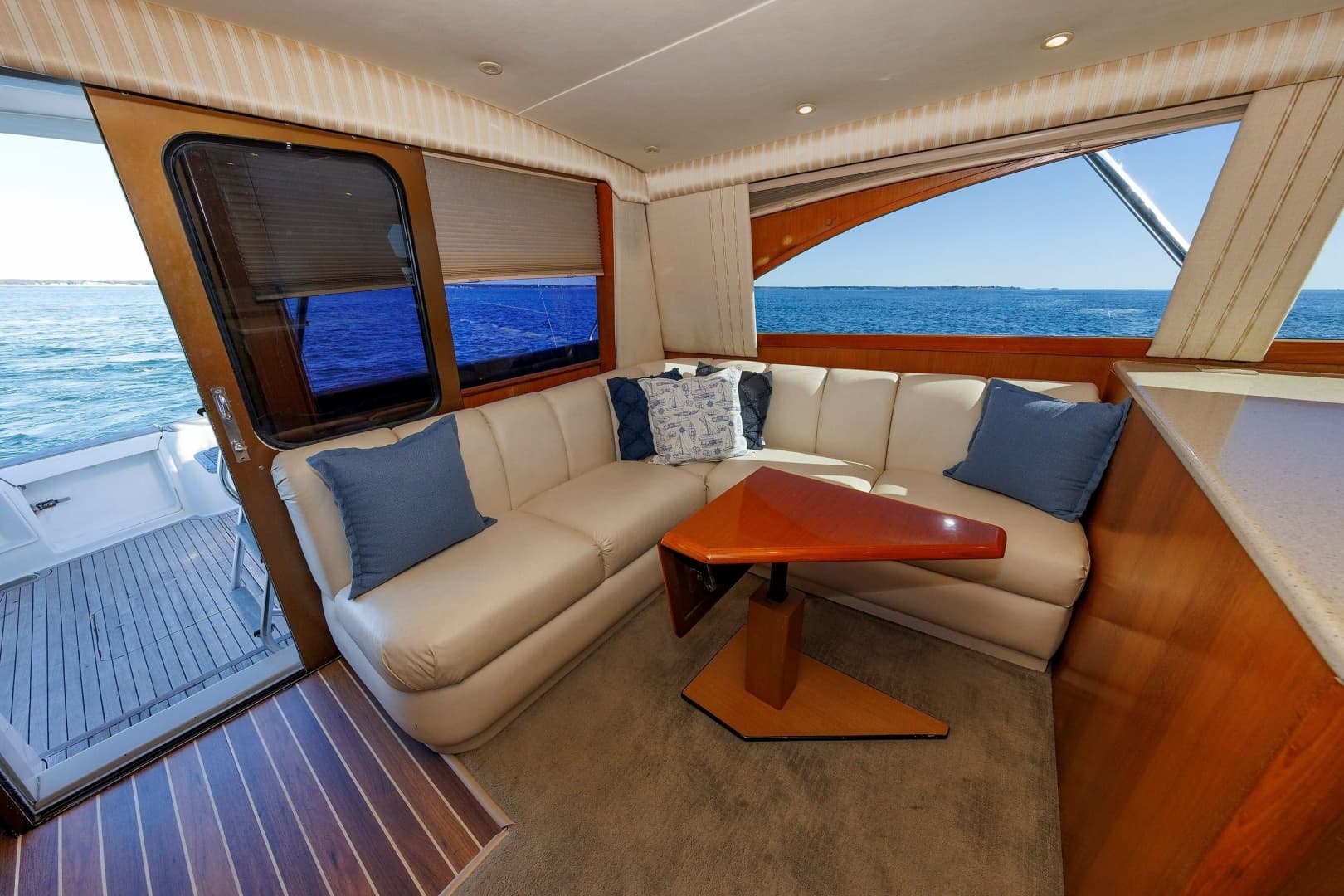 2004 Ocean Yachts 43 Super Sport