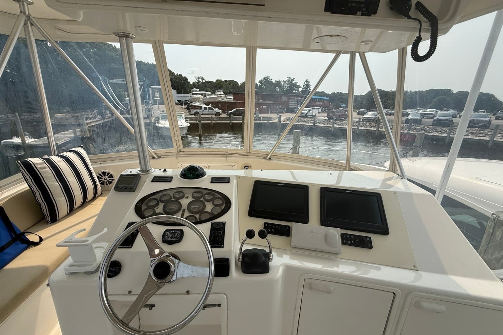2004 Ocean Yachts 43 Super Sport