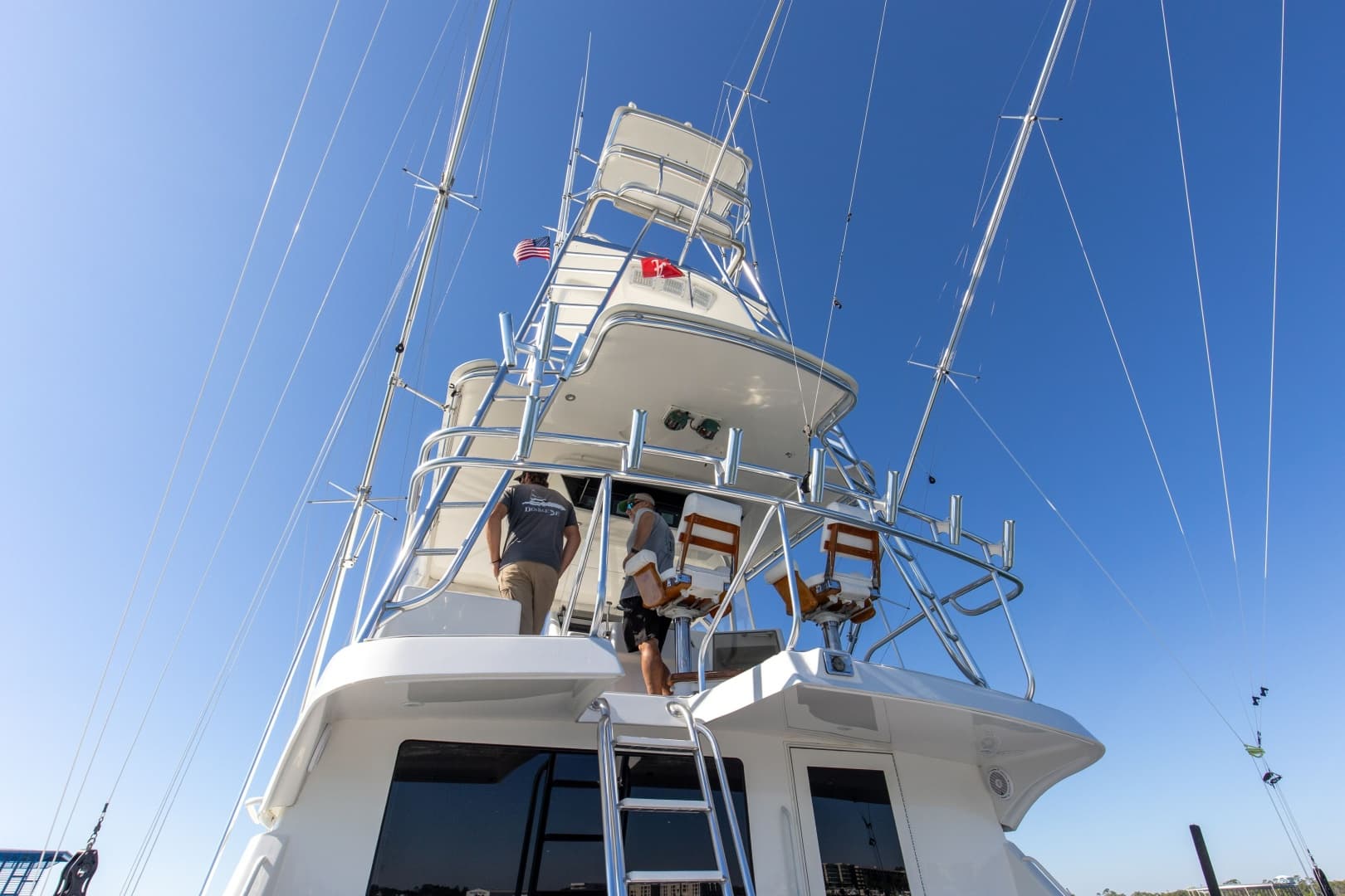 1998 Hatteras 60 Convertible