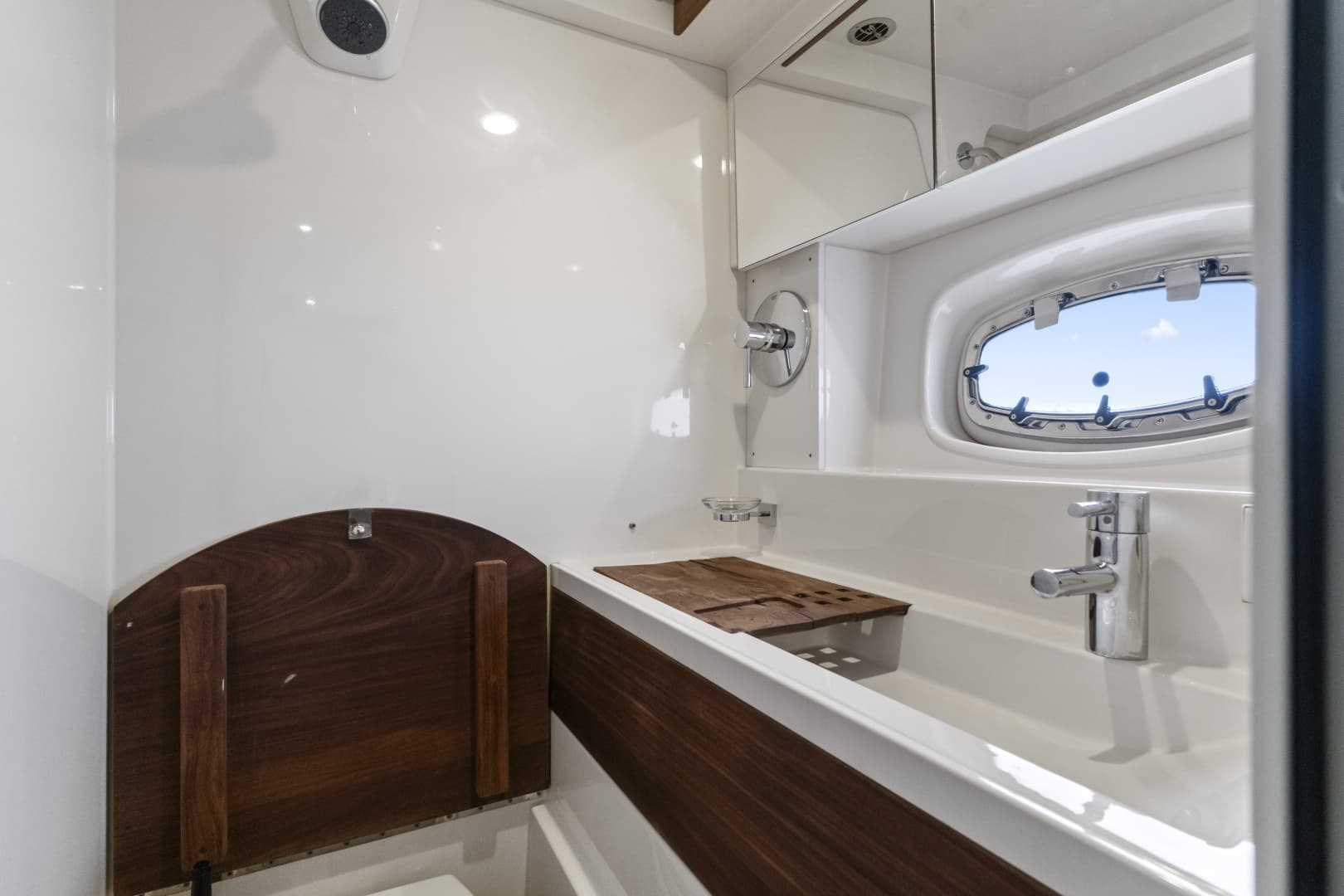 2013 Sea Ray 410 Sundancer