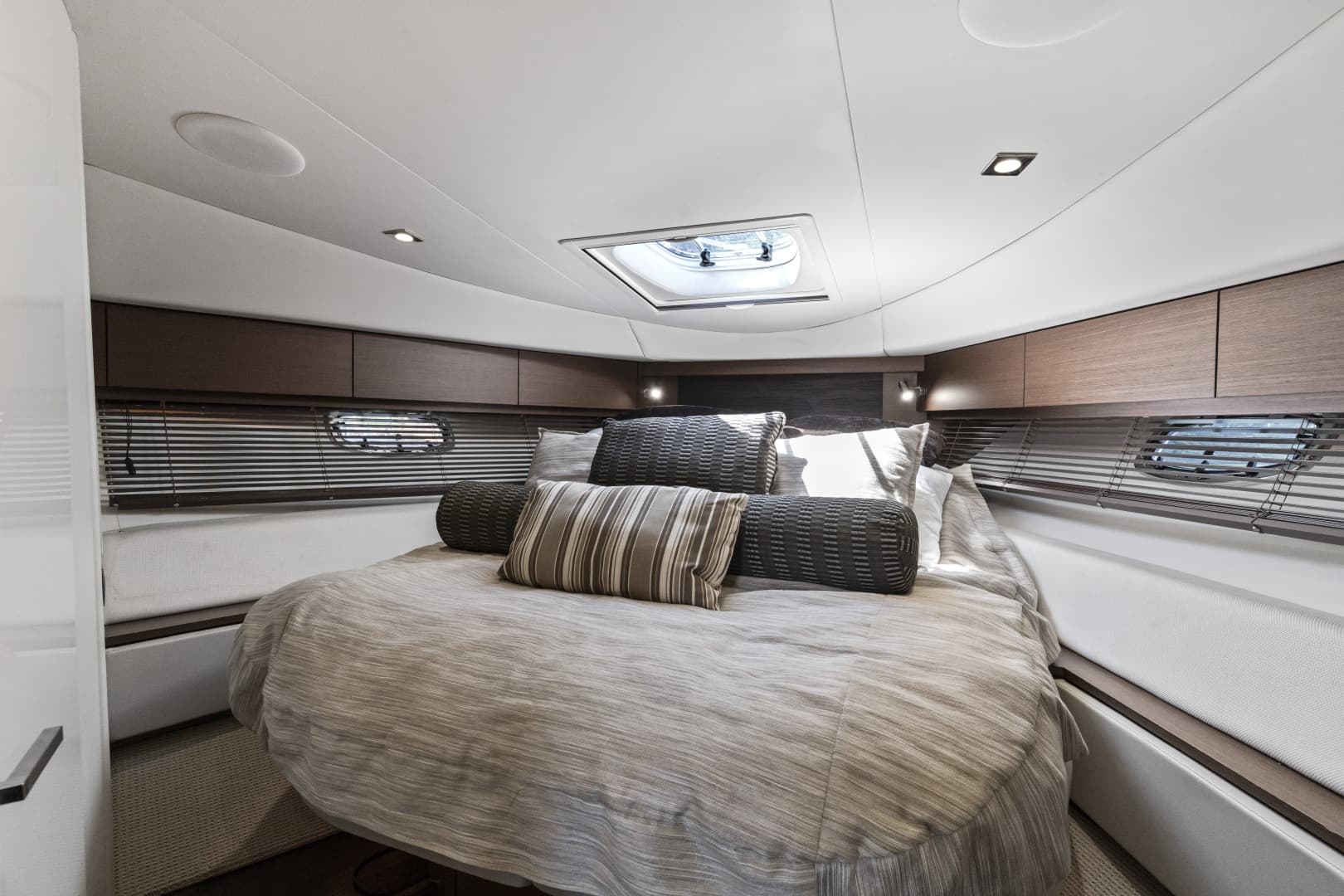 2013 Sea Ray 410 Sundancer