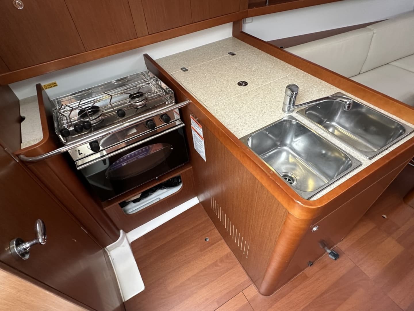 2015 Beneteau 31 Platinum