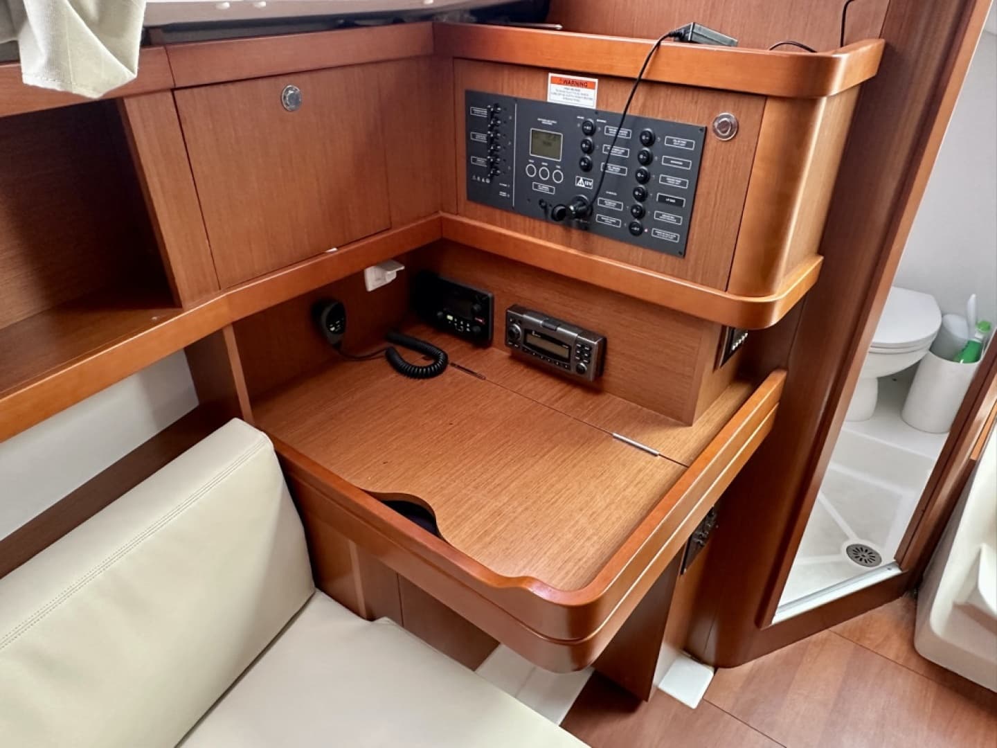 2015 Beneteau 31 Platinum