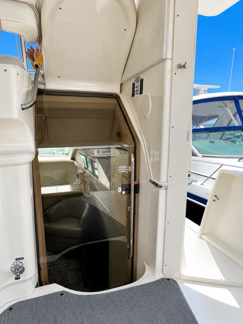 1998 Sea Ray 370 Aft Cabin