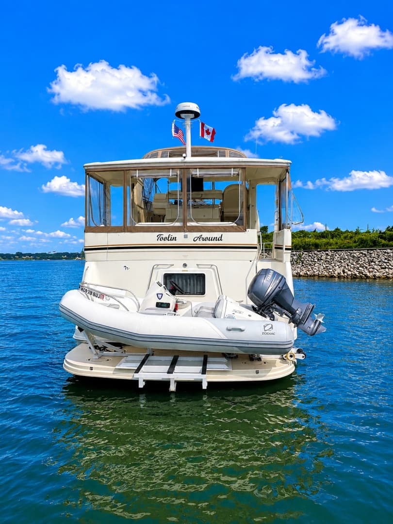 1998 Sea Ray 370 Aft Cabin
