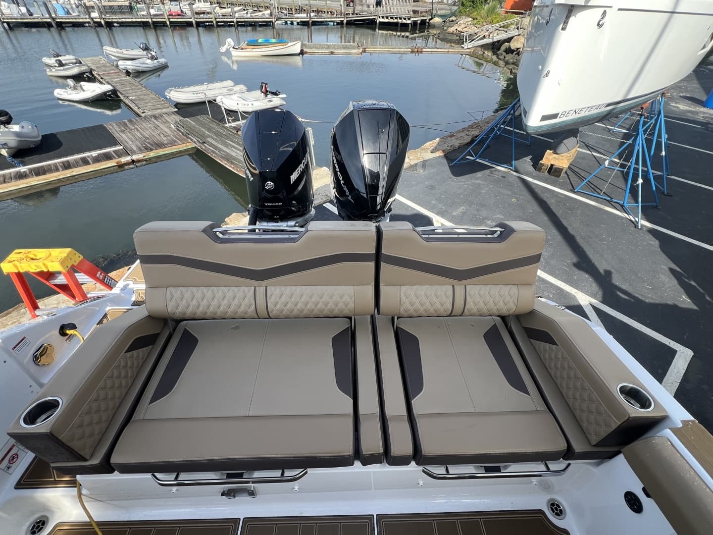 2027 Monterey 30 Elite OB