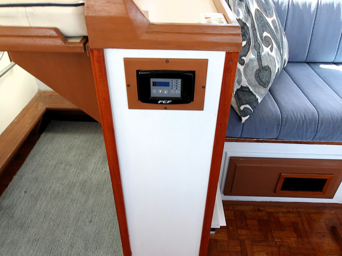 1990 Shannon Voyager 36