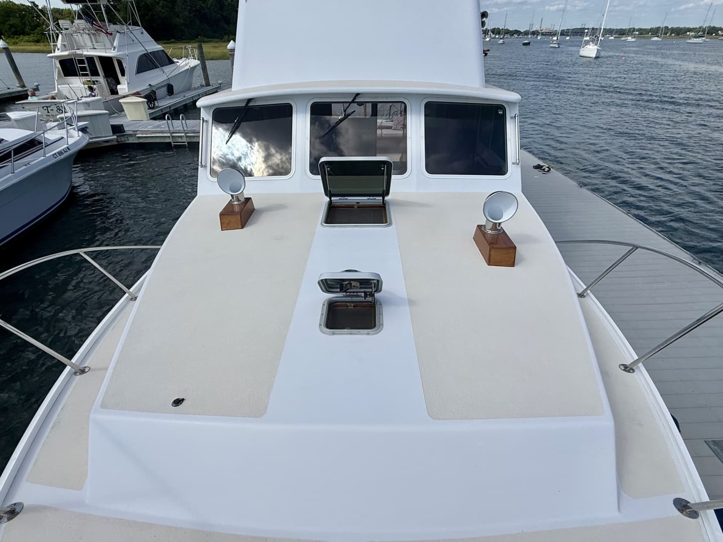 1987 Wilbur Flybridge Cruiser