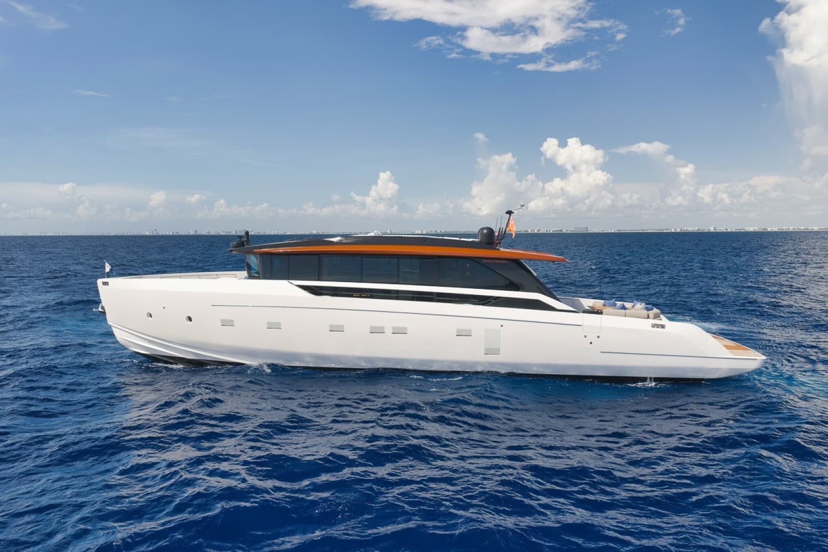 2026 Sanlorenzo SP92