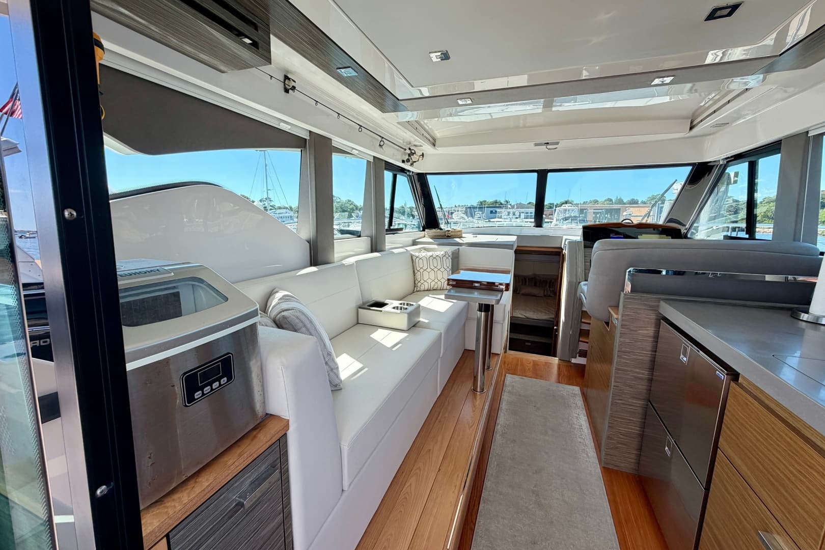 2020 Tiara Yachts C39 Coupe