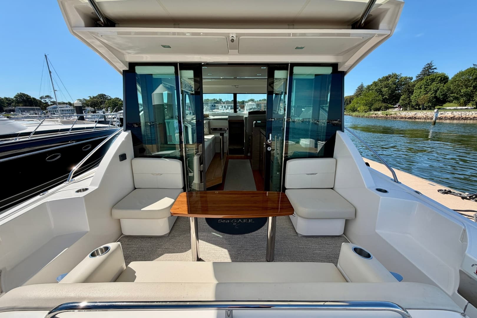 2020 Tiara Yachts C39 Coupe