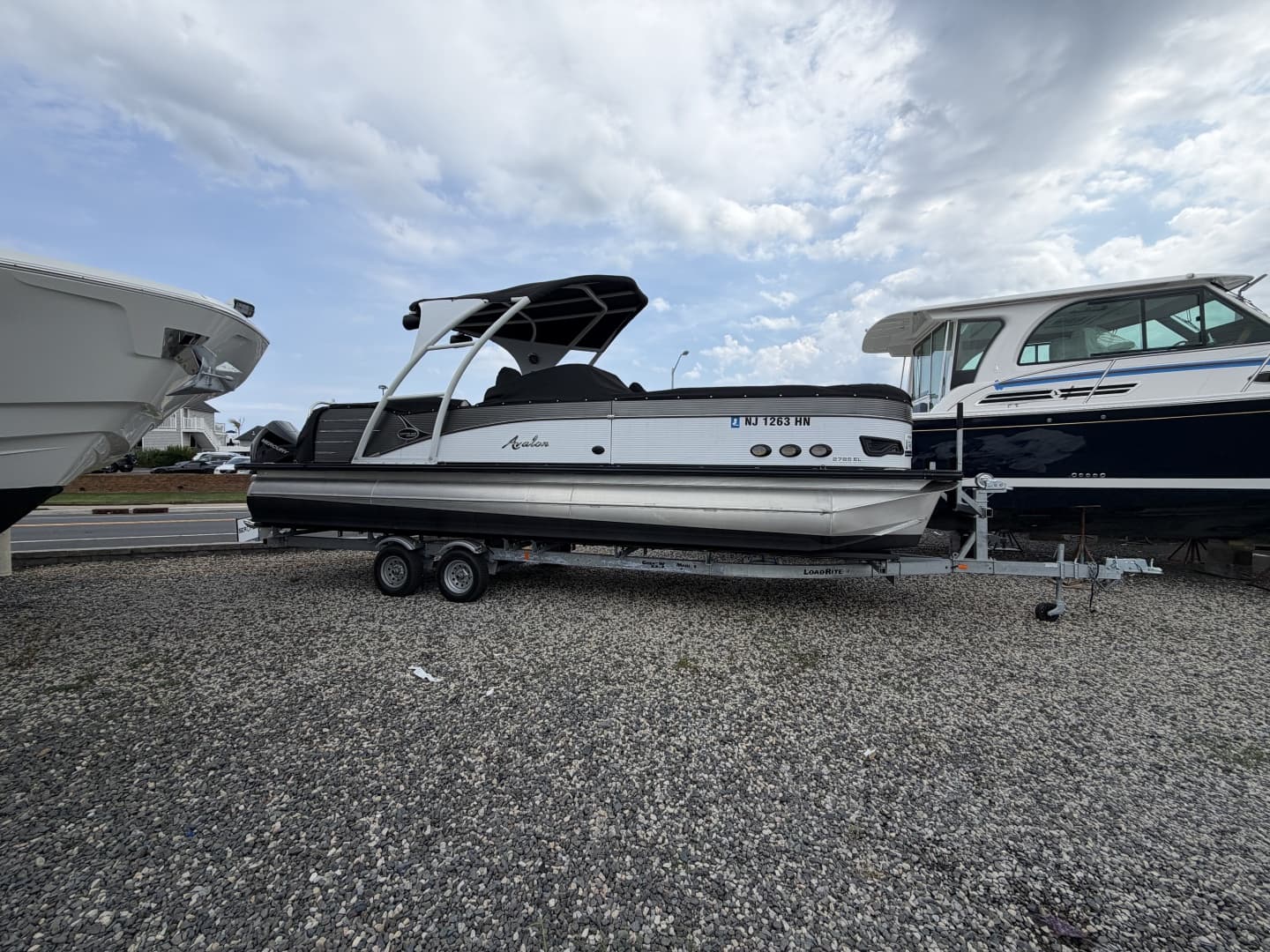 2019 Avalon Catalina Elite - 27'