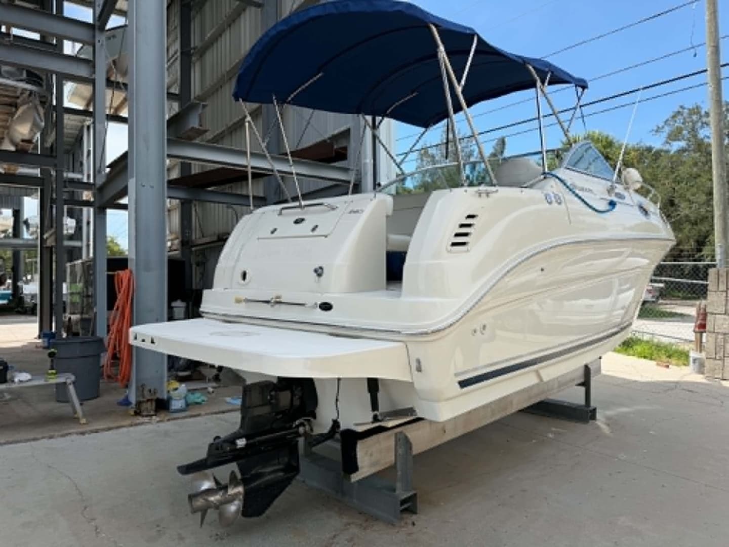 2004 Sea Ray 240 Sundancer