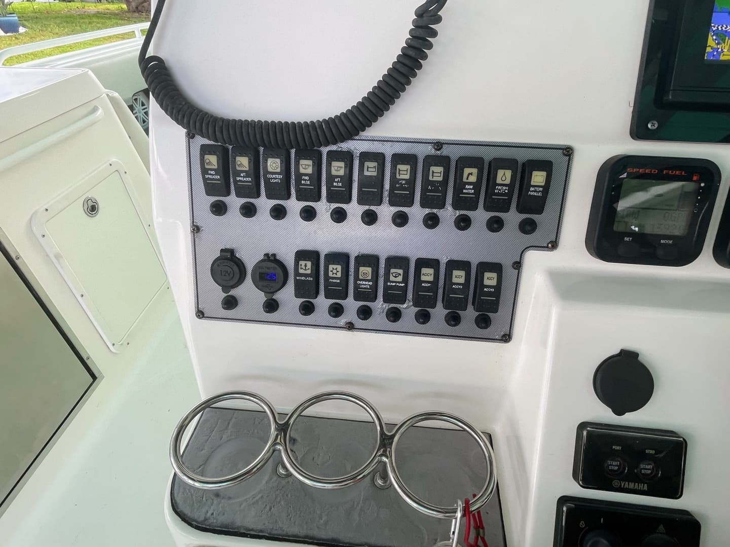 2013 Wellcraft 30 Scarab Sport