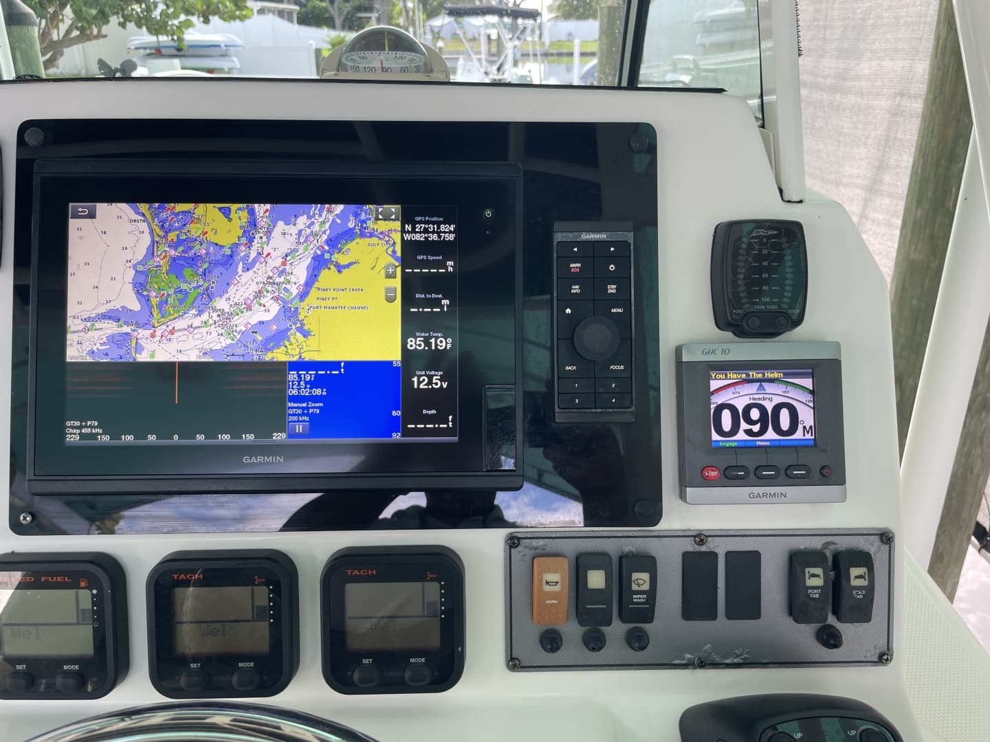 2013 Wellcraft 30 Scarab Sport