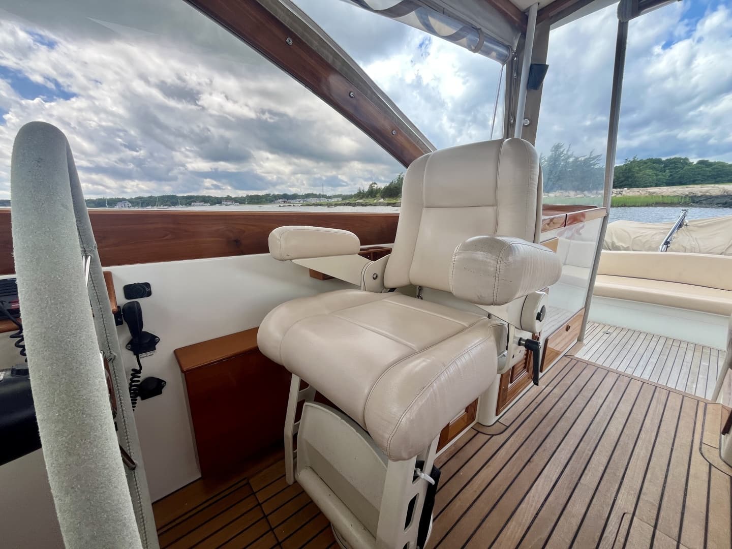 2001 Little Harbor Whisper Jet 38 Prop